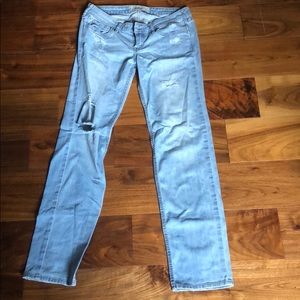 Light-wash Ripped Jeans